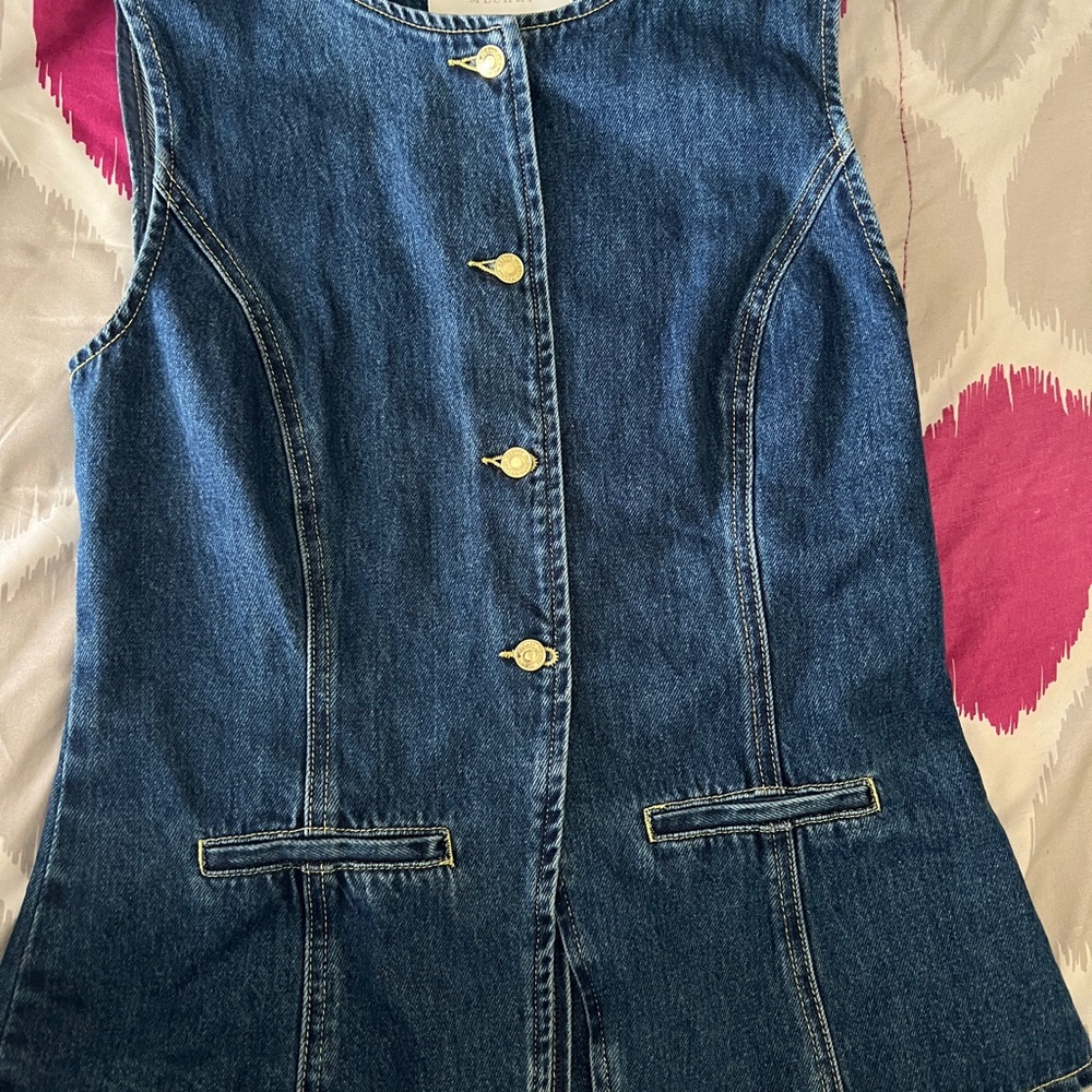 MESKI Denim Sleeveless Vest with Button Closure